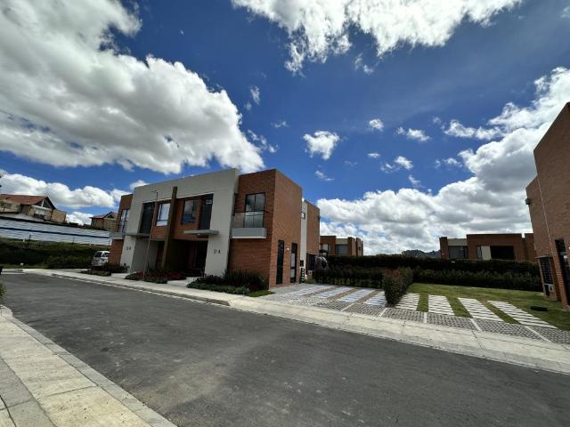 CASA Vereda CALAHORRA Conjunto OIKKOS SAVANNA MONTERREY Casa 12 A, Sin Barrio, Chía