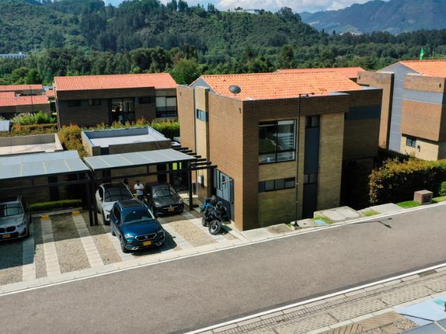 CASA Vía Zipaquirá Briceño #CASA, ENTRELOMAS, Zipaquirá