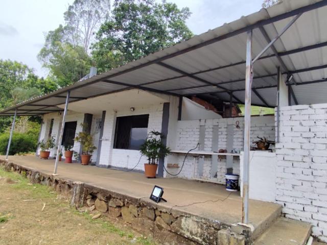 CASA Vía a Cristo Rey, Cristales, Cali