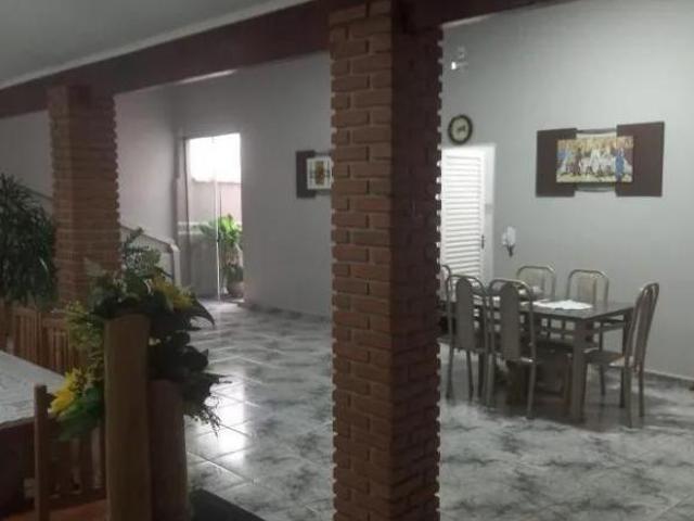 Casa Vila Cardim