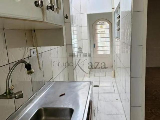 Casa Vila Formosa Jacareí 2 Dormitórios 160m²