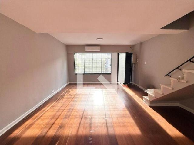 Casa, Vila Olímpia, 3 Quartos, 180 m2 São Paulo