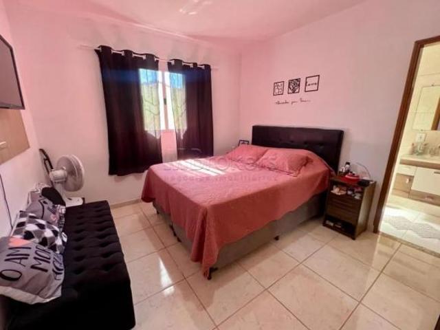 CASA VILA PAULISTA BOTUCATU / SP