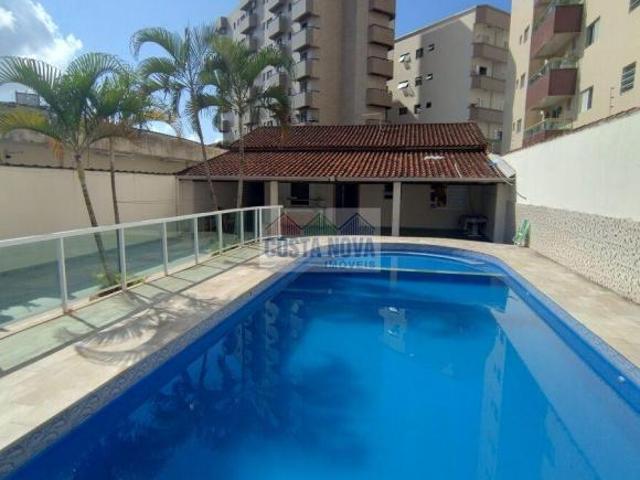 Casa Vila Tupi com piscina e 480 metros de terreno