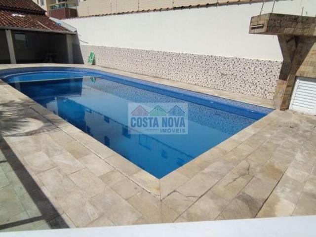 Casa Vila Tupi com piscina e 480 metros de terreno