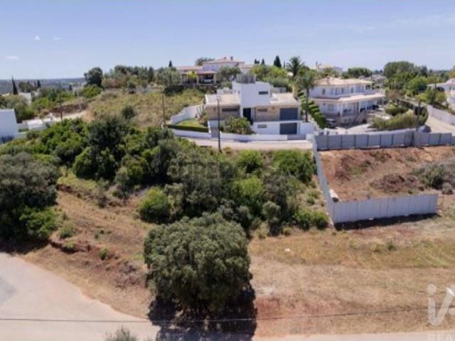 Casa / Villa em Mexilhoeira Grande de 255,00 m²