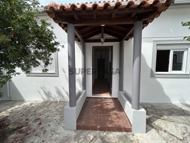Casa / Villa em Alfeizerão de 69,36 m²