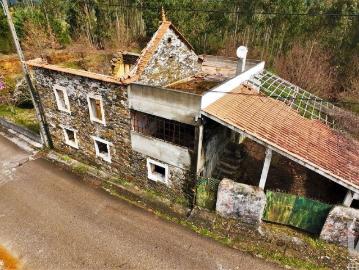 Casa / Villa em Castanheira de Pêra e Coentral de 172 m²