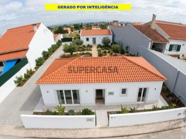 Casa / Villa em Carregueira de 266 m²