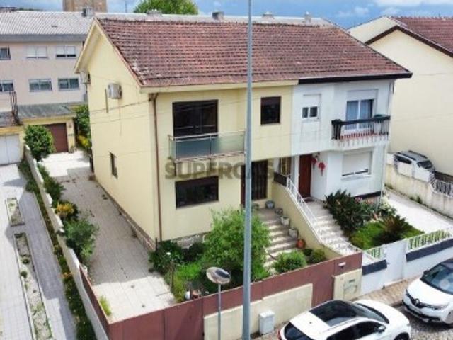 Casa / Villa em Cidade da Maia