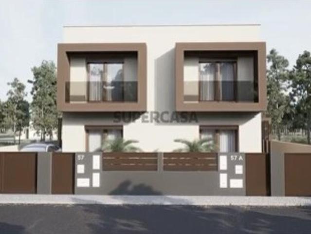 Casa / Villa em Fernão Ferro de 130,00 m²