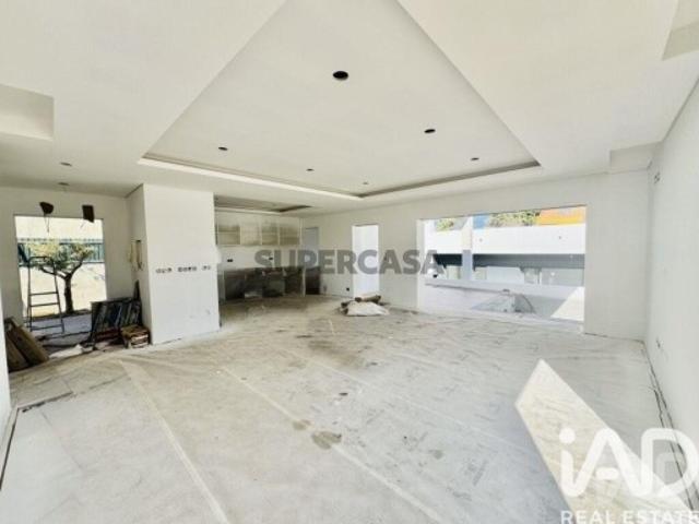 Casa / Villa em Fernão Ferro de 140,00 m²