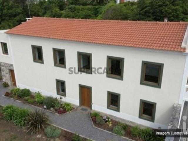 Casa / Villa em Lajes do Pico de 229,00 m²