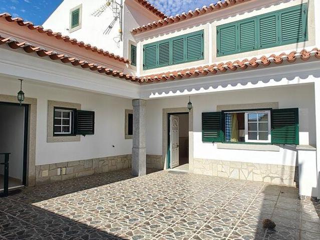 Casa / Villa em Penha Garcia de 265,47 m²