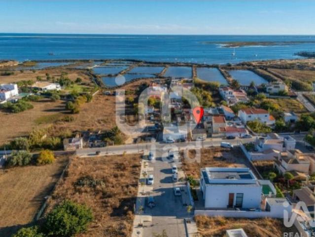 Casa / Villa em Quelfes de 111,05 m²