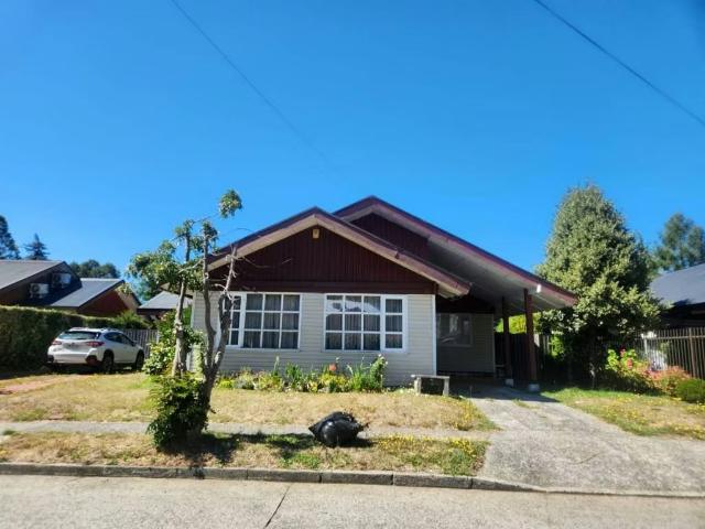 Casa Villa los Encinos Valdivia | 4 Dormitorios por 9400.00 en Los Ríos