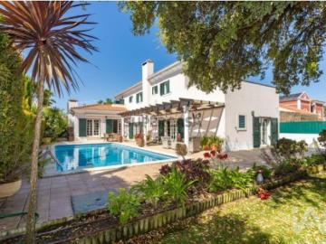 Casa / Villa T4 em Azeitão de 257 m²