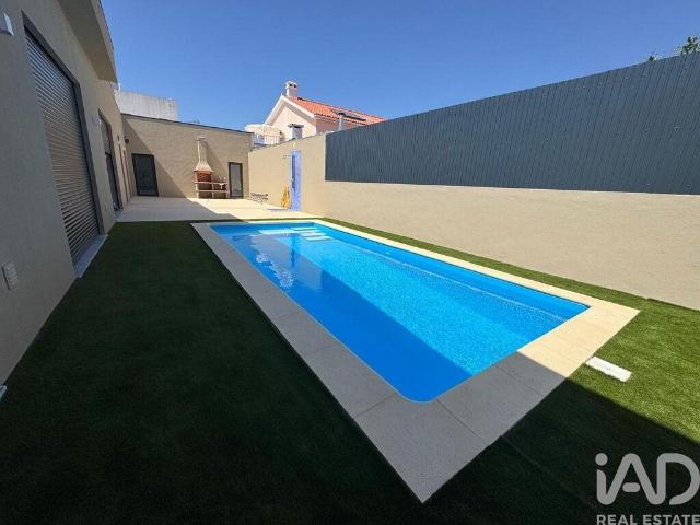Casa / Villa T4 em Azeitão São Lourenço e São Simão de 190. 190m² Azeitão São Lourenço e São Simão
