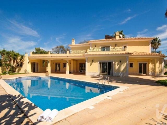 Casa / Villa T4 em Albufeira e Olhos de Água de 287 m² 287m² Albufeira e Olhos de Água