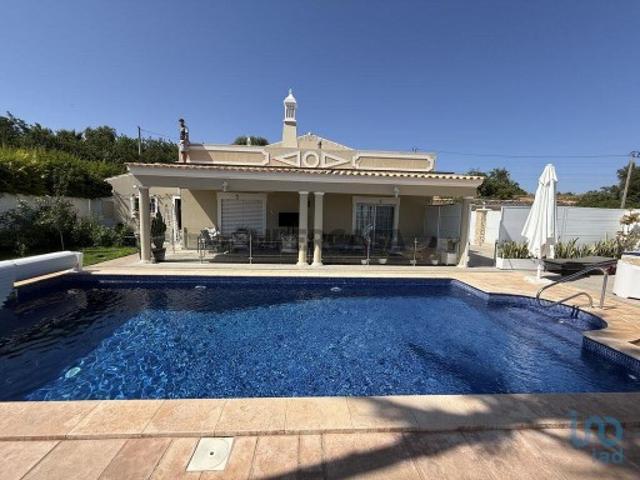 Casa / Villa T4 em Almancil de 245,00 m²
