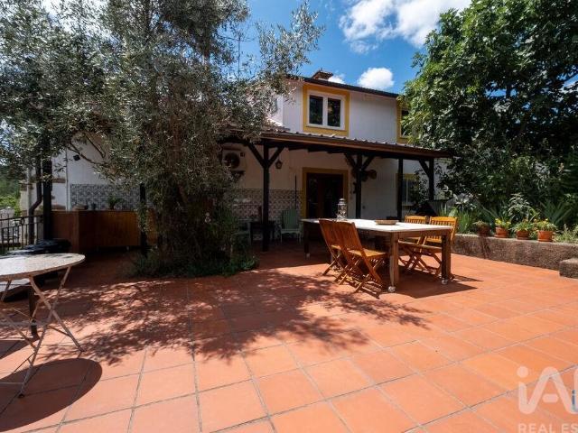 Casa / Villa T4 em Arganil de 247,00 m² 247m² Arganil