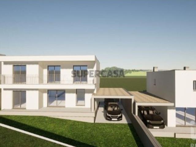 Casa / Villa T4 em Arrabal de 180,00 m²