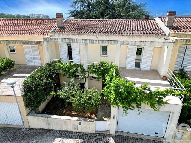 Casa / Villa T4 em Borbela e Lamas de Olo de 204 m² 204m² Borbela e Lamas de Olo