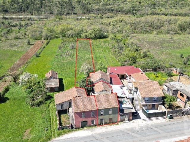 Moradia geminada T4 em Cumeeira de 274 m²