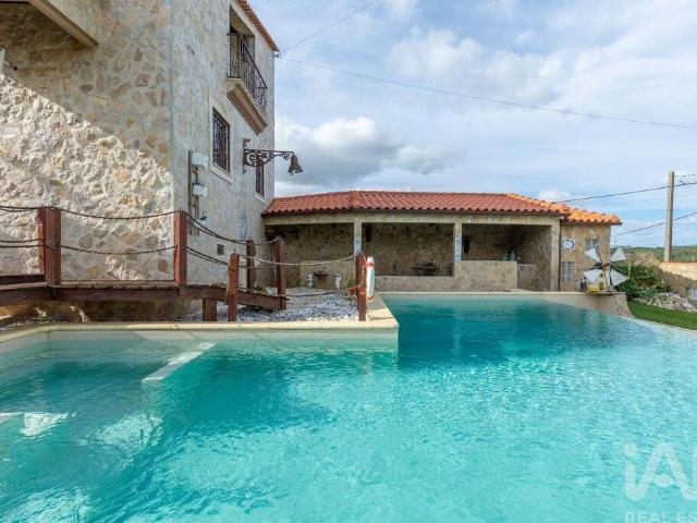 Casa / Villa T4 em Cadaval e Pêro Moniz 381m² Cadaval e Pero Moniz