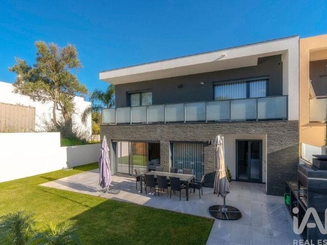 Casa / Villa T4 em Conceição e Estoi 307m² Conceição e Estói