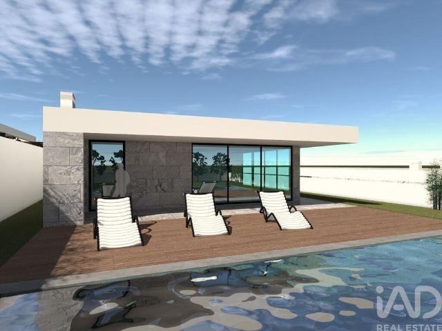 Casa / Villa T4 em Évora de Alcobaça de 196,00 m²