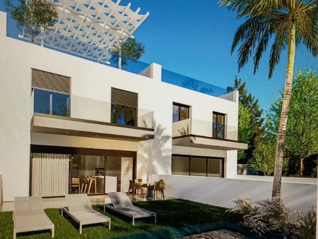 Casa / Villa T4 em Faro Sé e São Pedro de 227,00 m² 227m² Santa Bárbara De Nexe