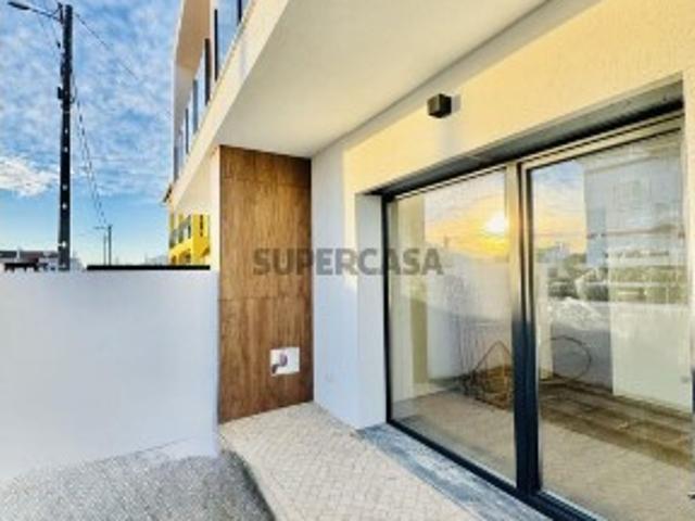 Casa / Villa T4 em Fernão Ferro de 130,00 m²