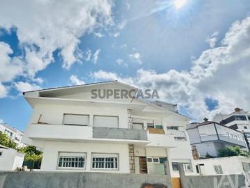 Casa / Villa T4 em Laranjeiro e Feijó de 210 m²
