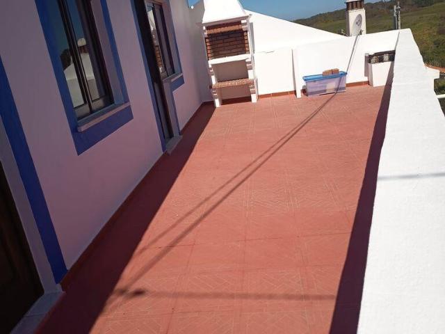 Casa / Villa T4 em Longueira de 126 m²
