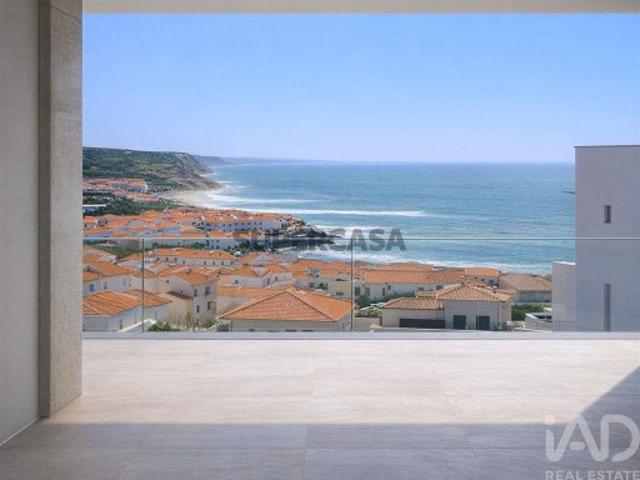 Casa / Villa T4 em Lourinhã e Atalaia de 381,00 m²