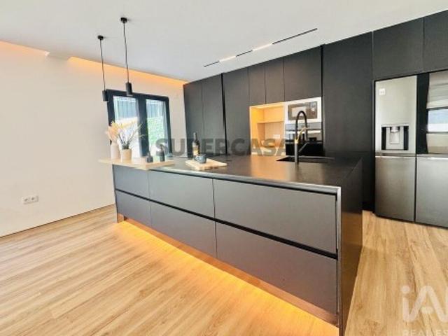 Casa / Villa T4 em Quinta do Conde de 141,00 m²