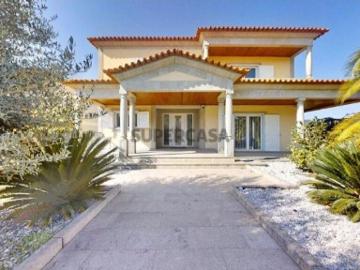 Casa / Villa T4 em Recezinhos São Mamede de 439,00 m²