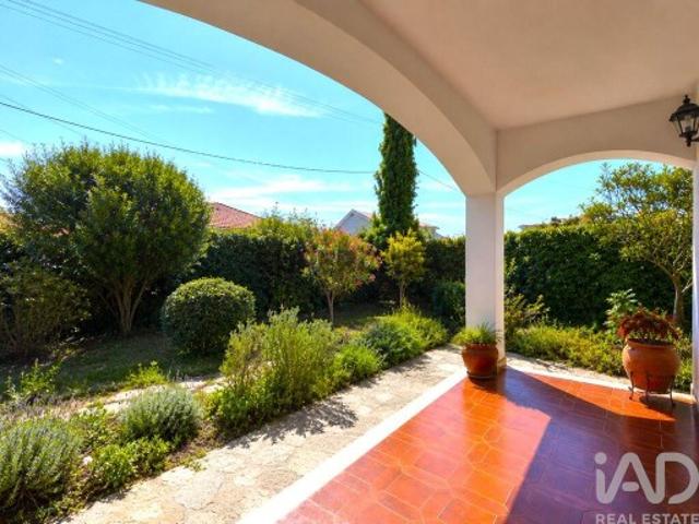 Casa / Villa T4 em São João das Lampas e Terrugem