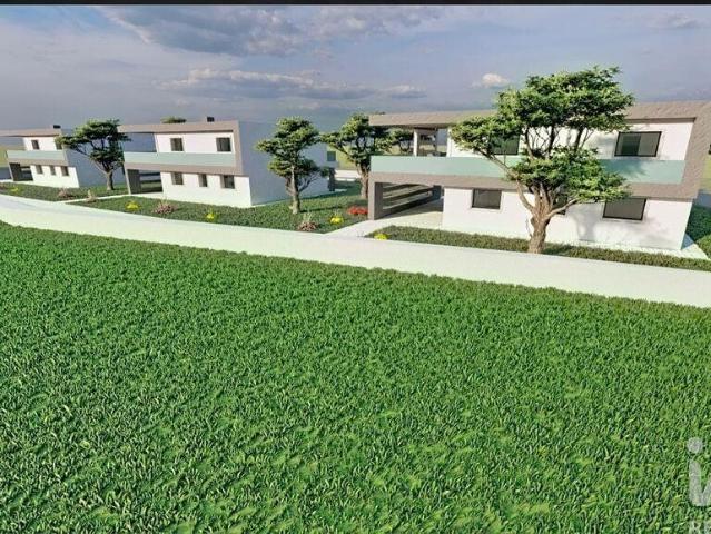Casa / Villa T4 em São João das Lampas e Terrugem de 300,00. 300m² São João das Lampas e de Terrugem
