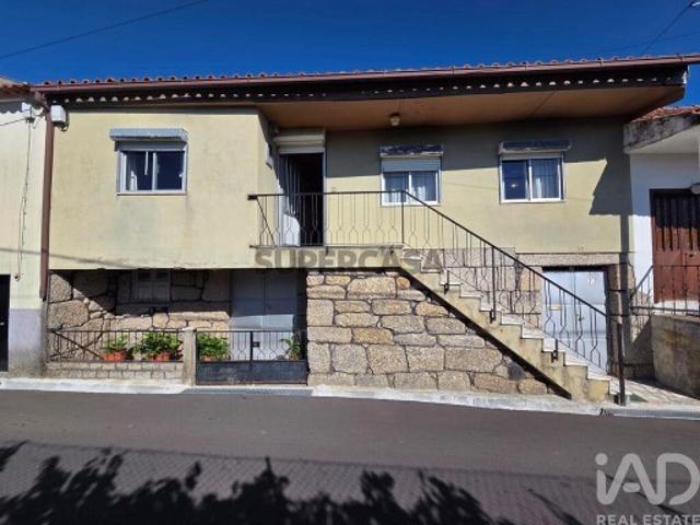 Casa / Villa T4 em São João de Areias