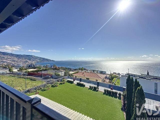 Casa / Villa T4 em São Martinho de 446,00 m² 446m² São Martinho