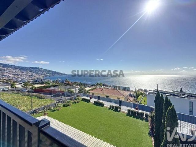 Casa / Villa T4 em São Martinho de 446,00 m²