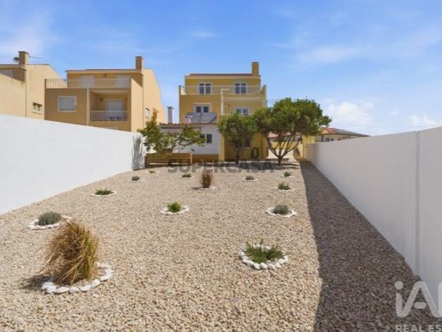 Casa / Villa T4 em Santa Bárbara de 182 m²