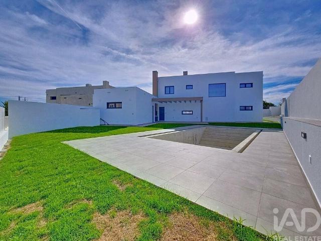 Casa / Villa T4 em Silveira de 238,00 m² 238m² Silveira