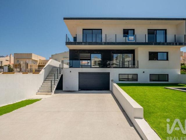 Casa / Villa T4 em Silveira de 410,00 m² 410m² Santa cruz