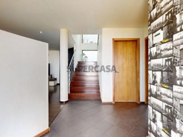 Casa / Villa T4 em Valongo de 249,9 m²