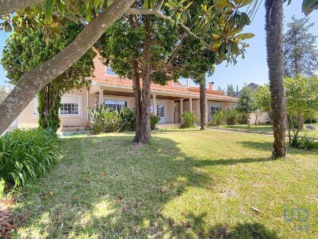 Casa / Villa T5 em Meirinhas de 640,00 m² 640m² Meirinhas