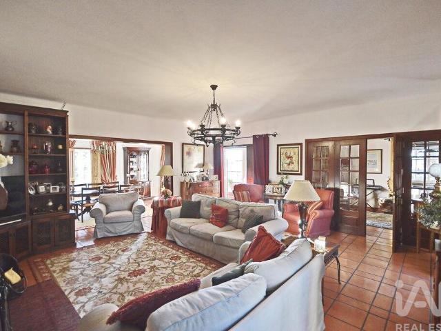 Casa / Villa T5 em Alcácer do Sal Santa Maria do Castelo e Santiago e Santa Susana de 8300,00 m²
