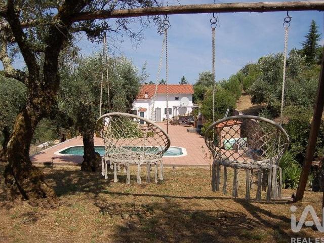 Casa / Villa T5 em Almoster de 108,00 m² 108m² Macieira da lixa e caramos